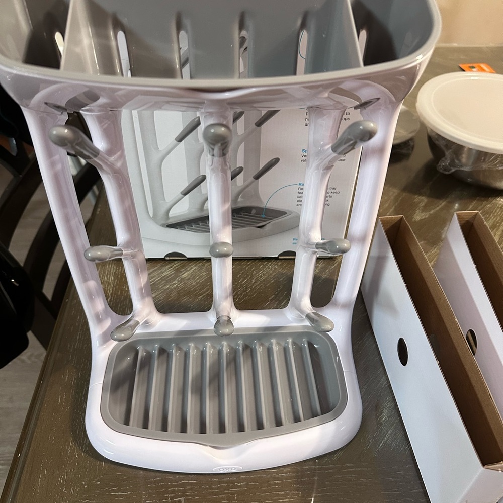 OXO White and Gray Baby Bottle Drying Rack
*** DO NOT HAVE THE BOX***